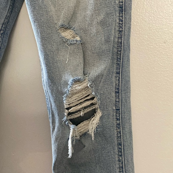 Hollister Jeans ultra high rise mom jean - Picture 3 of 14